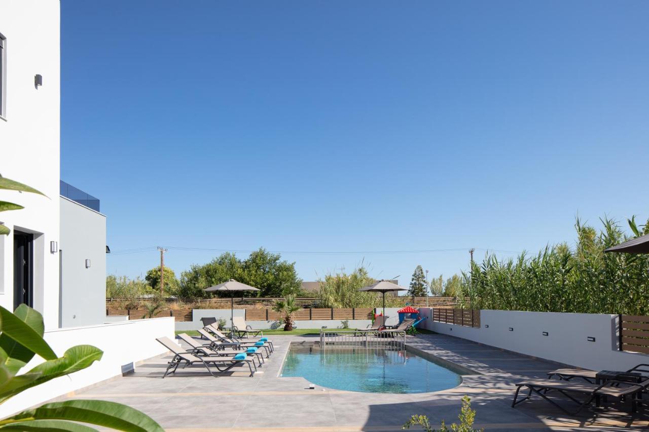 Sunnyside Villas, Ideal For Vibrant Stays,By Thinkvilla Pigianos Kampos  Buitenkant foto