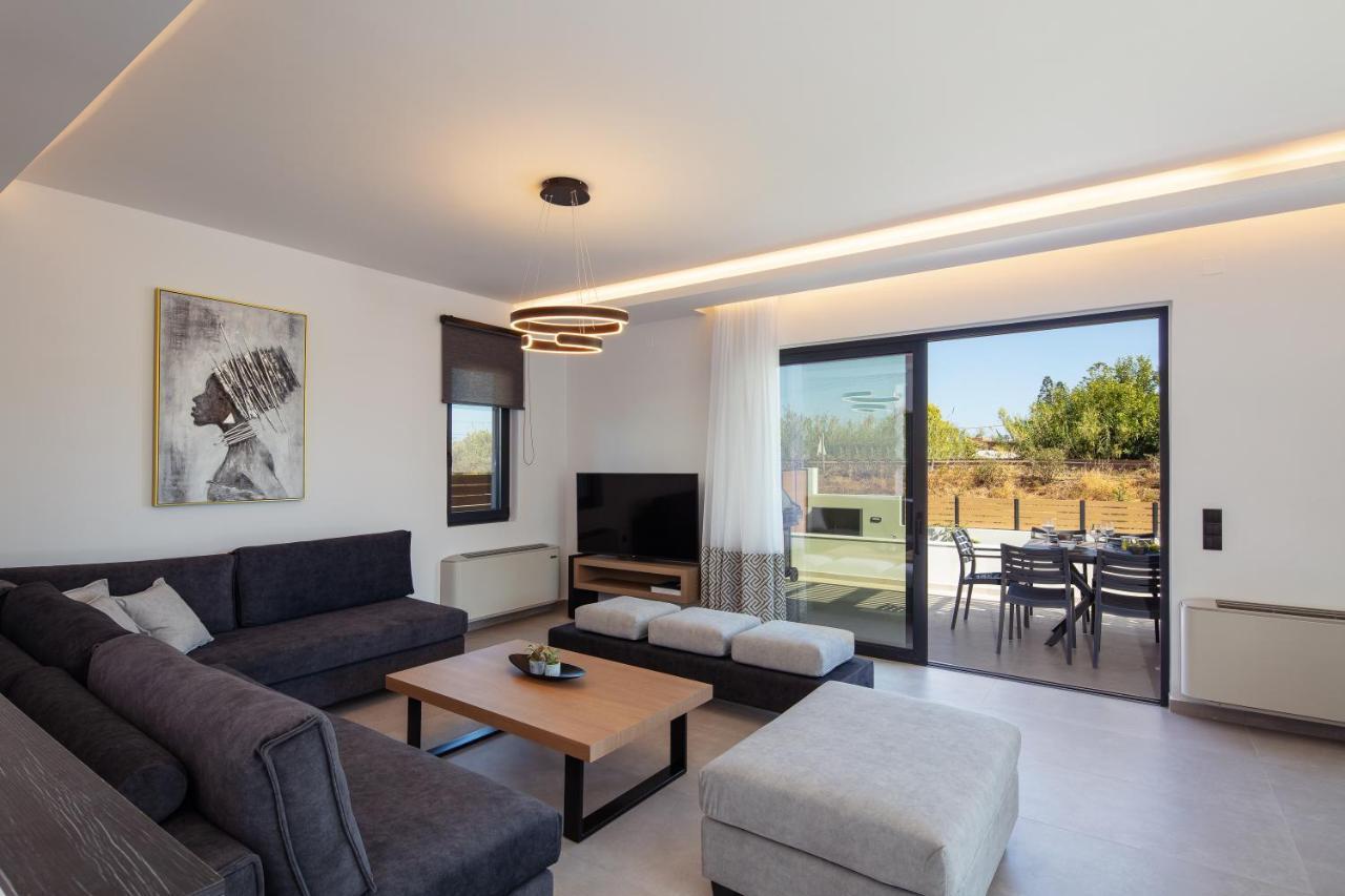Sunnyside Villas, Ideal For Vibrant Stays,By Thinkvilla Pigianos Kampos  Buitenkant foto