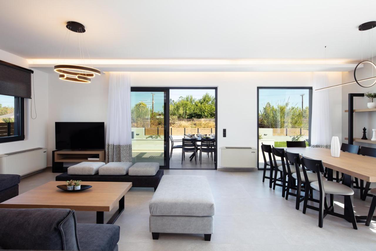 Sunnyside Villas, Ideal For Vibrant Stays,By Thinkvilla Pigianos Kampos  Buitenkant foto